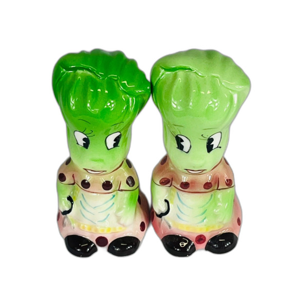 Vtg Japan Anthromorphic Lettuce Leek Ladies Salt and Pepper Shakers Side Eye - Picture 5 of 10